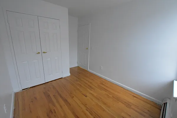 Rented by Clove Realty LLC | media 23