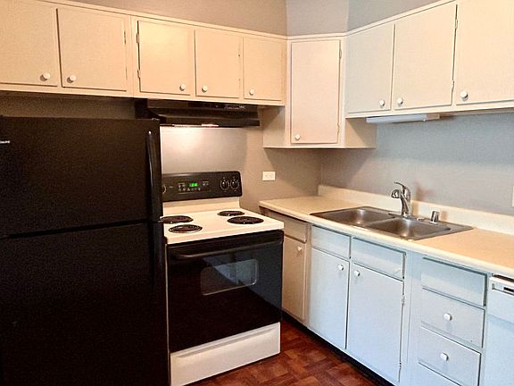 4th image of 1160 Ogden St #306