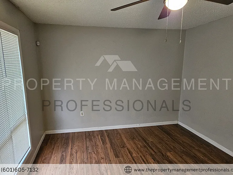 1324 Marydale Dr — Photo 5
