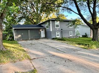 2032 Belmont Blvd, Independence, MO 64057