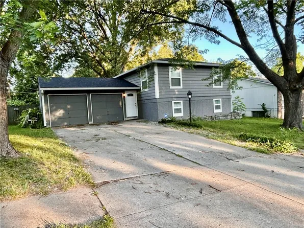 2032 Belmont Blvd, Independence, MO 64057