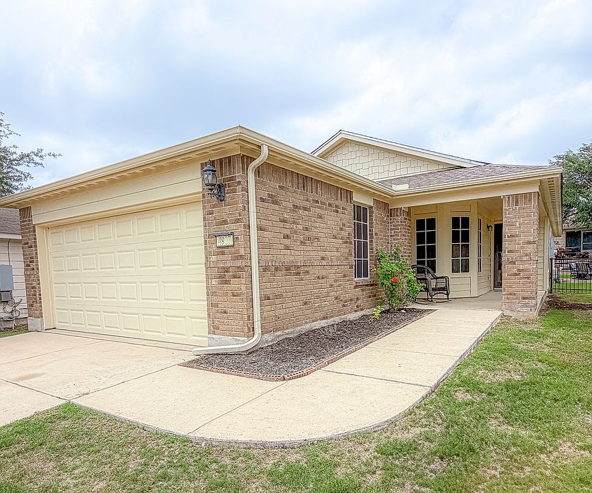1st image of 4907 Sky Oaks