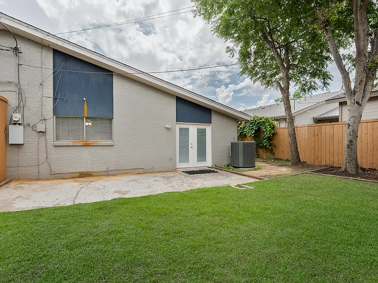11231 Park Central Pl — Photo 35
