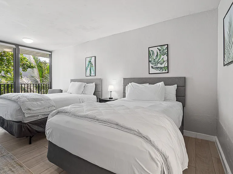 2520 Stirling Rd #218 — Photo 7