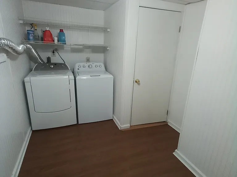3982 Admiral Dr — Photo 21