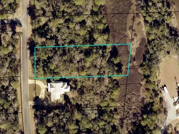 84 Marsh Creek Blvd, Waverly, GA 31565
