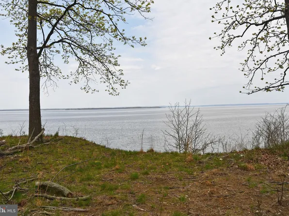 3 Kent Ave, Earleville, MD 21919