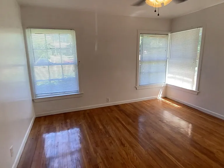 1029 W Hickory St #A — Photo 19