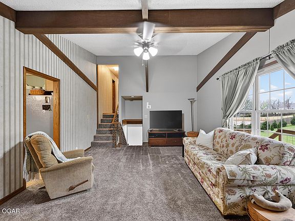 5th image of 1302 Marion Dr