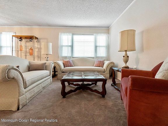 5th image of 181 Freeport Blvd