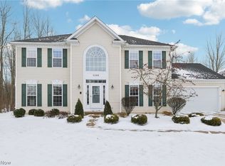 5298 Garfield Blvd, Sheffield Village, OH 44054