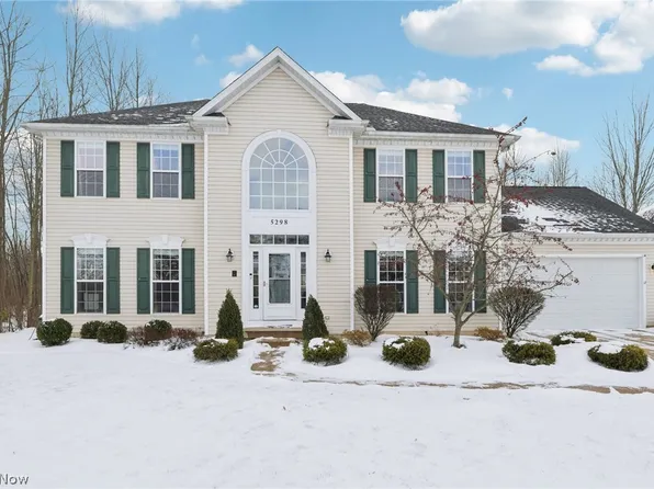 5298 Garfield Blvd, Sheffield Village, OH 44054