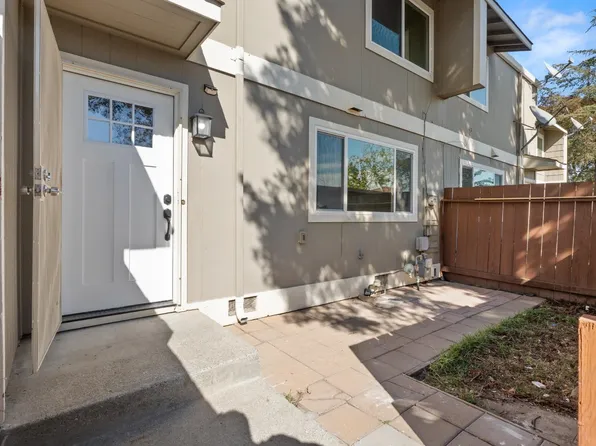 18210 Hale Ave APT B, Morgan Hill, CA 95037