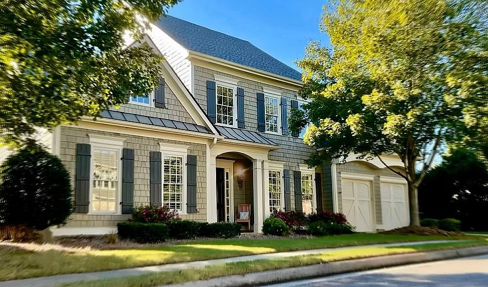 3844 Wakefield Hall Square