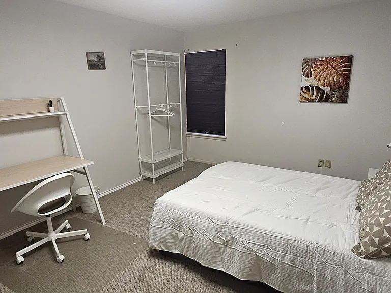 5618 Sir Gareth Dr #6 — Photo 3