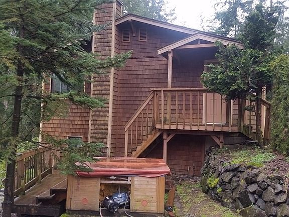 2nd image of 1032 SE Swofford Ln