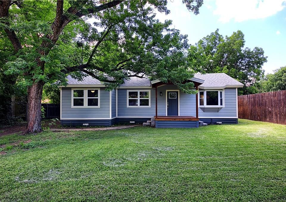 1st image of 502 E Salty St