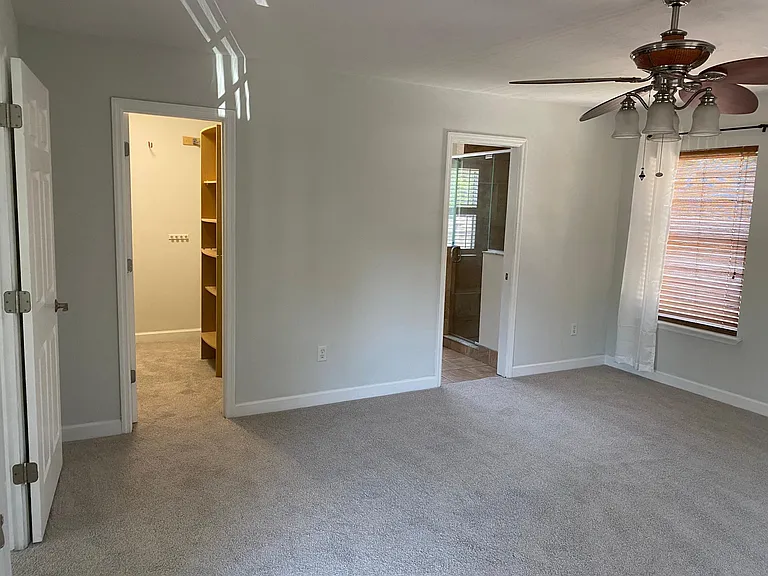 3722 Saint Johns Ave — Photo 23