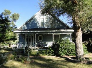 810 N 4th St, Garden City, KS 67846