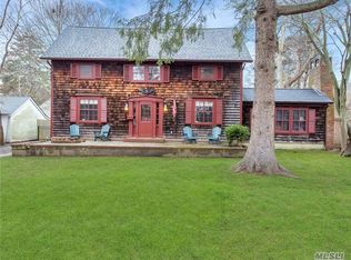 105 Academy St, Bayport, NY 11705
