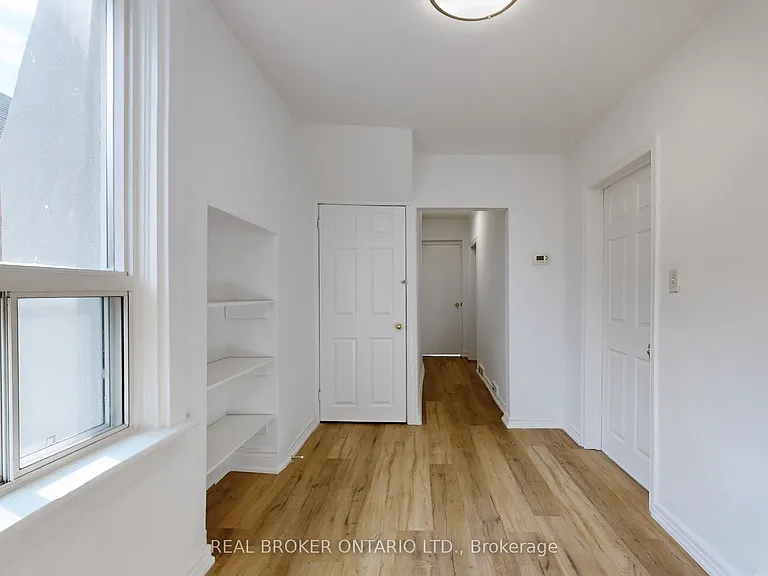 102 Bowie Ave #MAIN — Photo 15