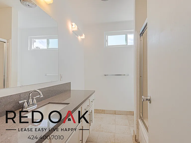 1835 Taft Ave #12 — Photo 18