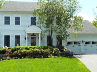 19 Carlisle Rd, Basking Ridge, NJ 07920