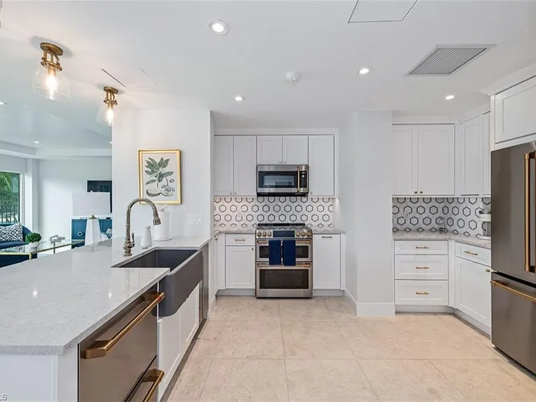 2170 Gulf Shore Blvd N #41E — Photo 15