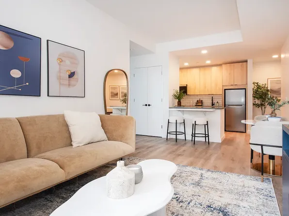 1856 Park Avenue image 1 of 24