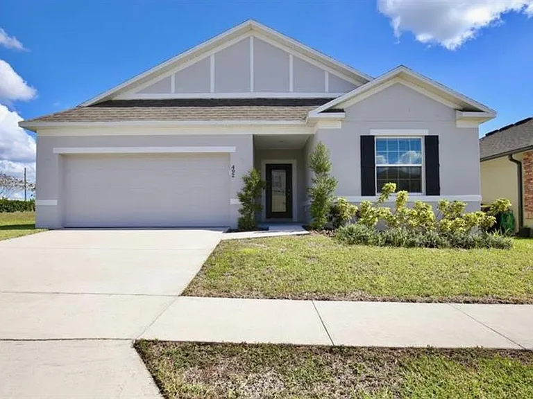 492 Pinecrest Loop — Photo 1