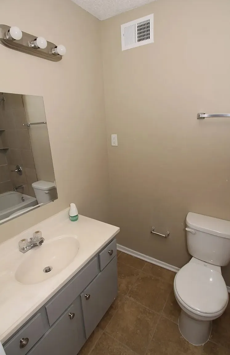 3937 Twin Lakes Drive — Photo 4