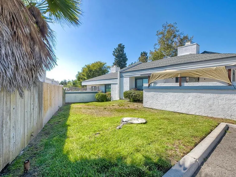 151 Bronze Way — Photo 3