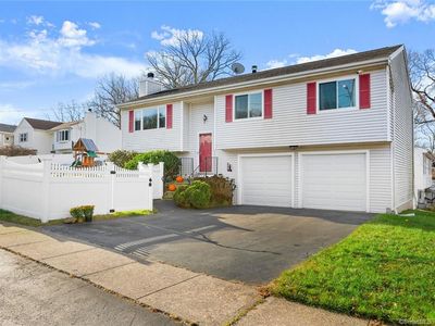 6 Pirot Cir, East Haven, CT, 06512
