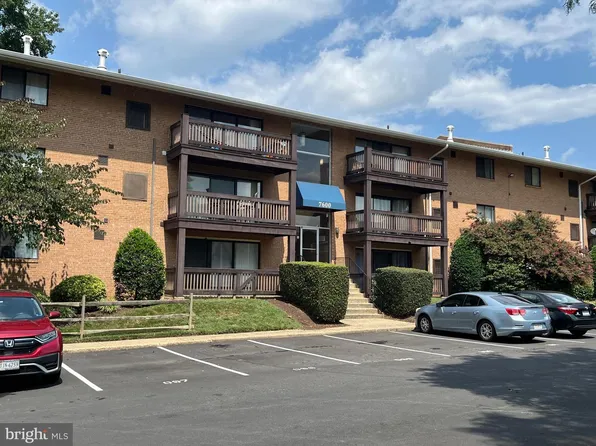 7600 Savannah St APT 102, Falls Church, VA 22043