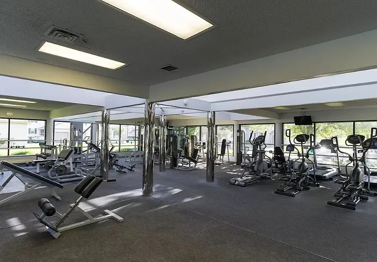 1697 Ridgebury Dr — Photo 34