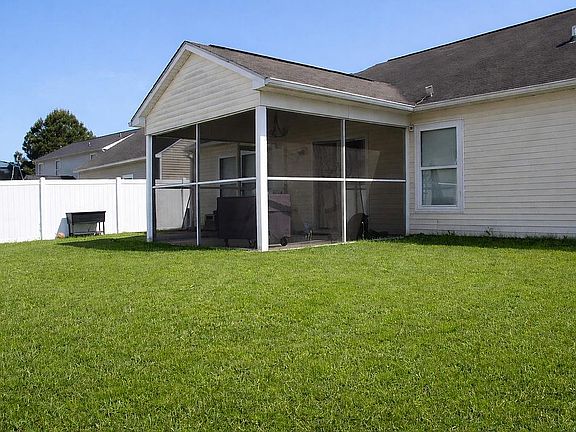 3rd image of 425 Bellegrove Dr