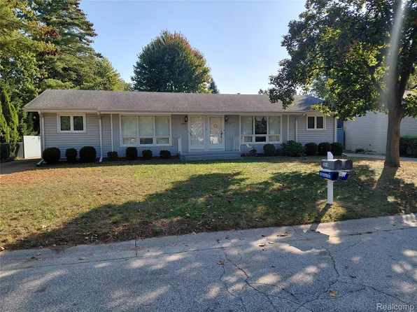 2812/2814 19th Ave, Pt Huron, MI 48060