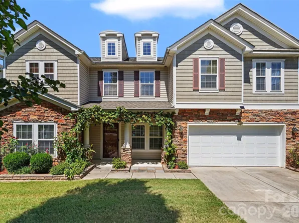 325 Mount Side Way, Fort Mill, SC 29715