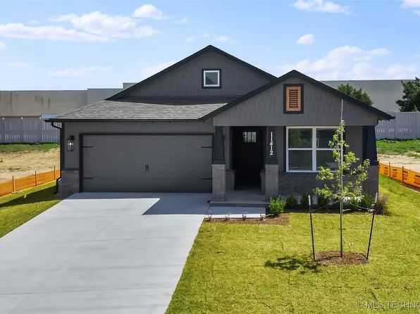 11412 E 93rd Pl, Owasso, OK 74055