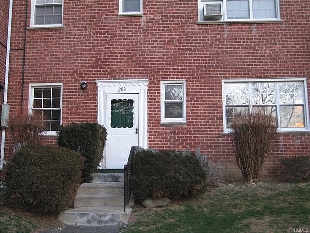 1st image of 17 Fieldstone Dr APT 202