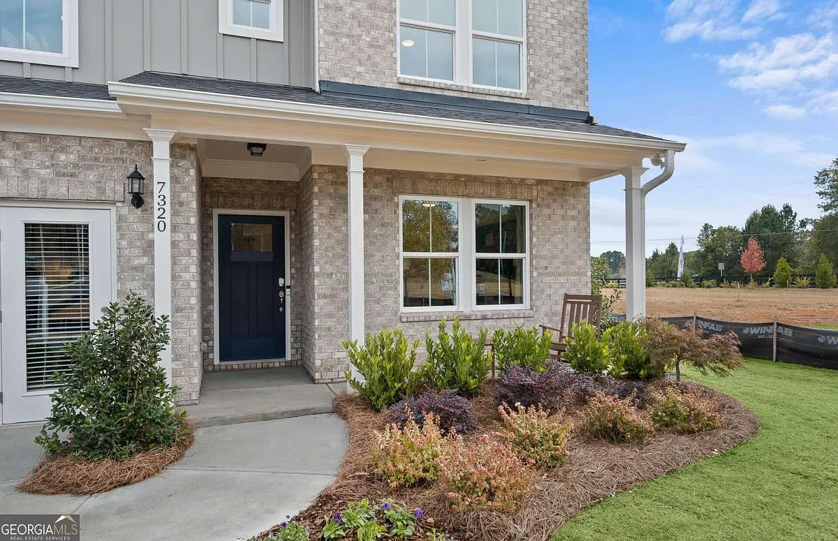 820 Tupelo Way photo 1