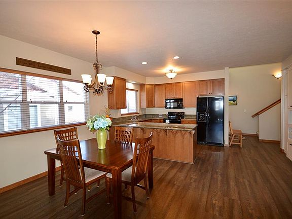 2nd image of 223 Slough Creek Dr #32