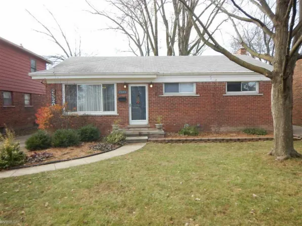 23208 Brookdale Blvd, Saint Clair Shores, MI 48082