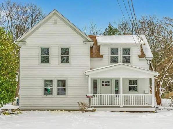 227 Kensington Avenue, Bayport, NY 11705