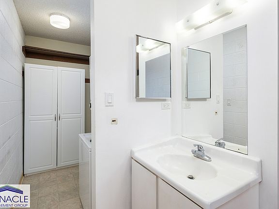 2nd image of 1415 Punahou St APT 502