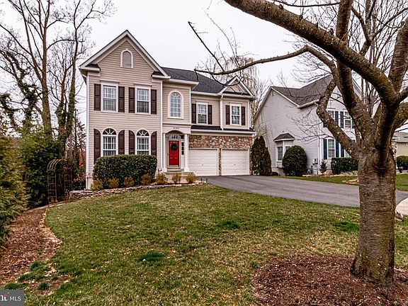 2nd image of 10202 Palmer Glen Ct