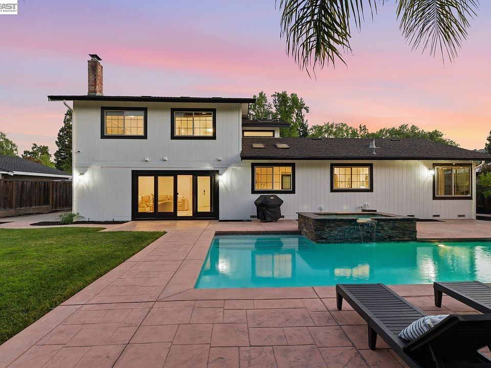 1st image of 809 Contada Cir