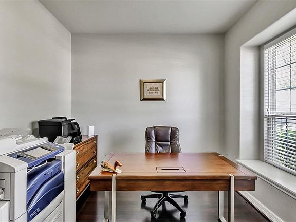 5th image of 10088 Winding Creek Ln