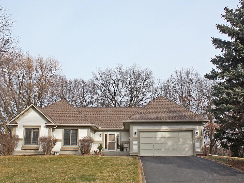 1st image of 805 Spring Hill Dr
