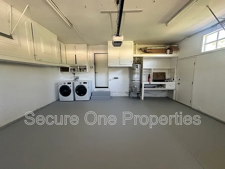 23338 Los Encinos Way — Photo 37